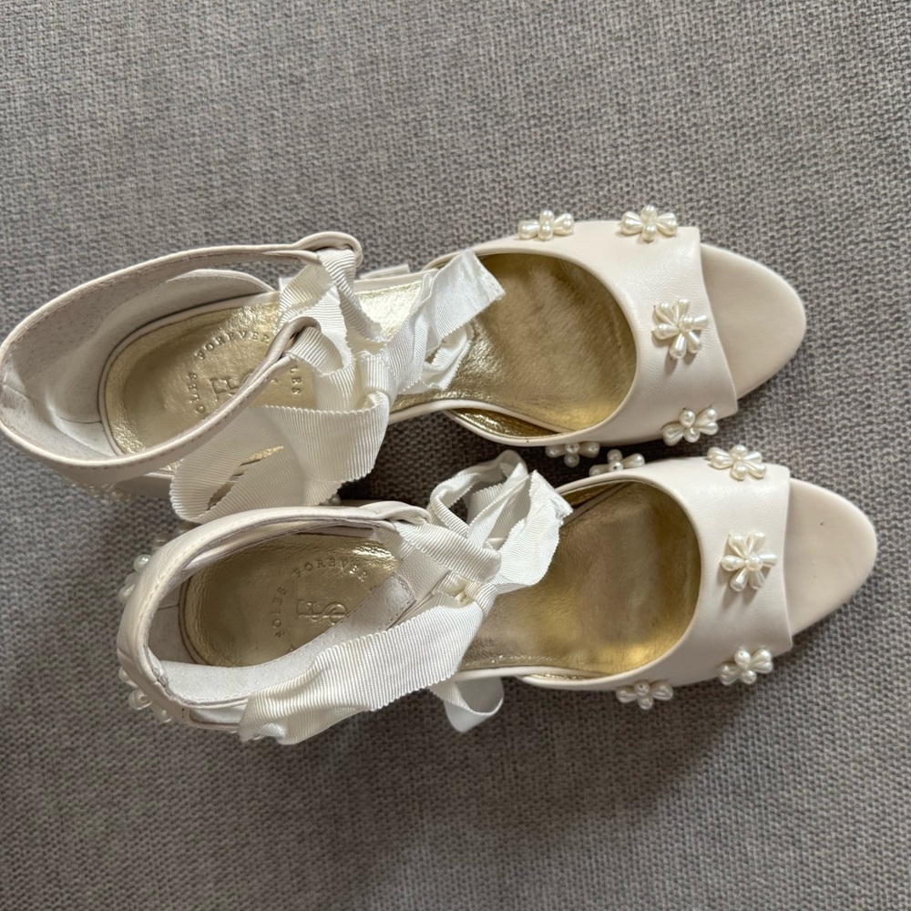 Forever Soles Melody Ivory Bridal Low Block Heels - Picture 8 of 8